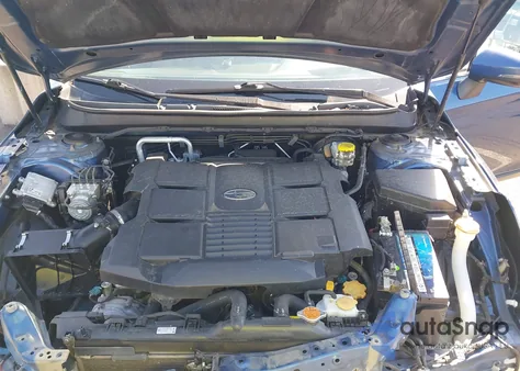 2019 Subaru Outback 3.6R Limited из США, поврежденный, VIN 4S4BSENCXK3303724